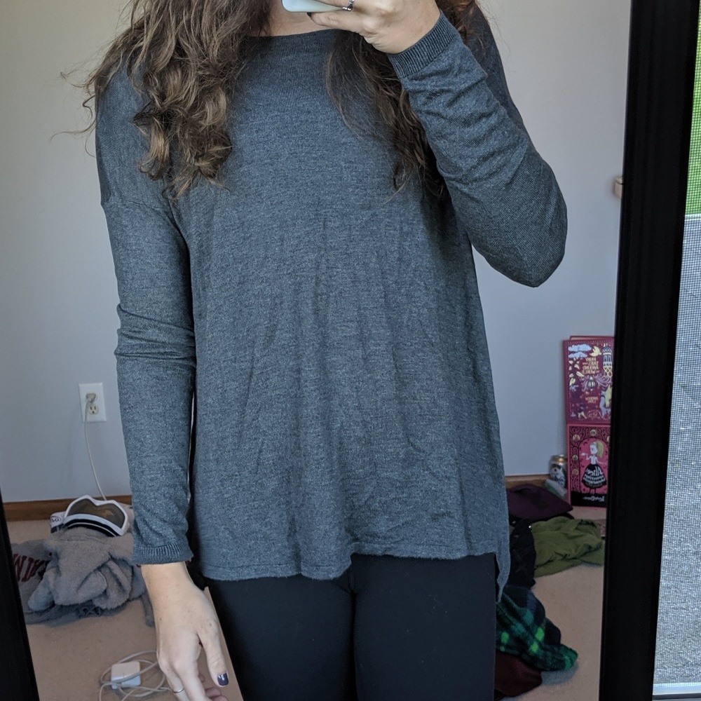 H&M gray long sleeved sweater, size S